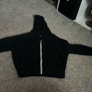 black and white cropped zip up